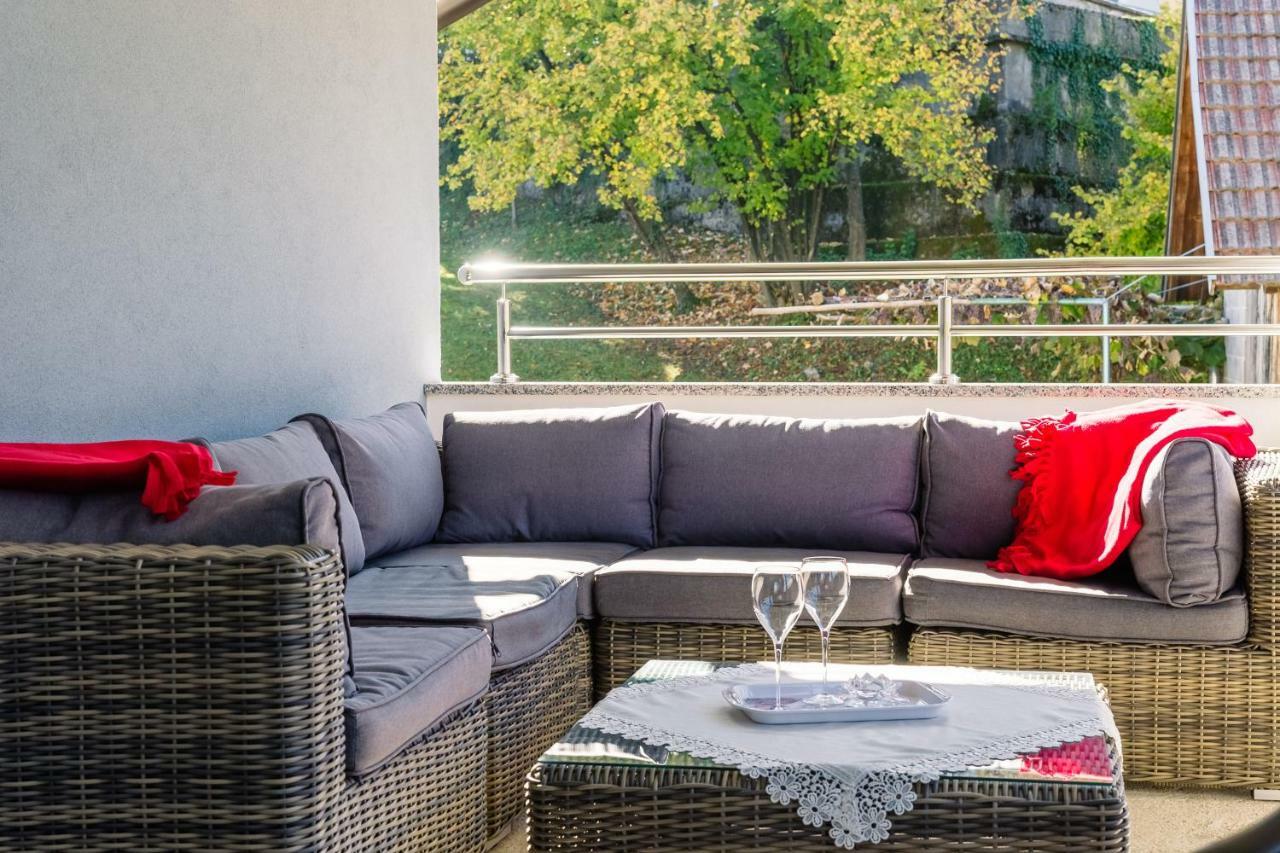 סלוניי Apartment Snjezana מראה חיצוני תמונה