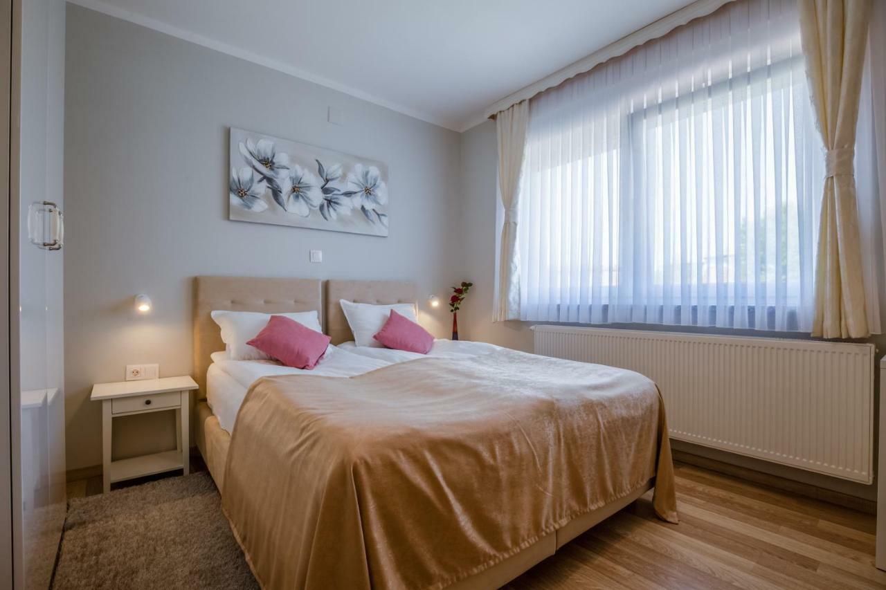 סלוניי Apartment Snjezana מראה חיצוני תמונה