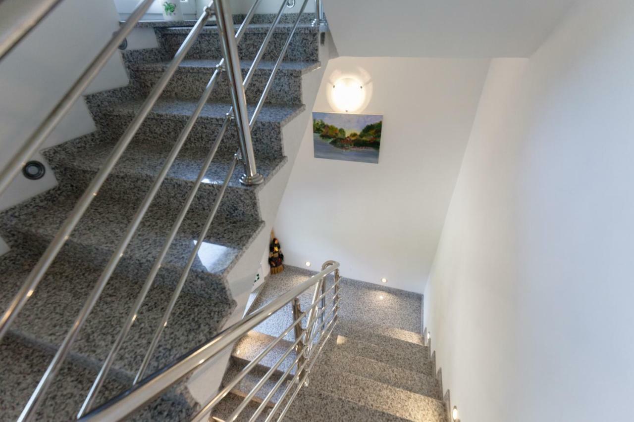 סלוניי Apartment Snjezana מראה חיצוני תמונה
