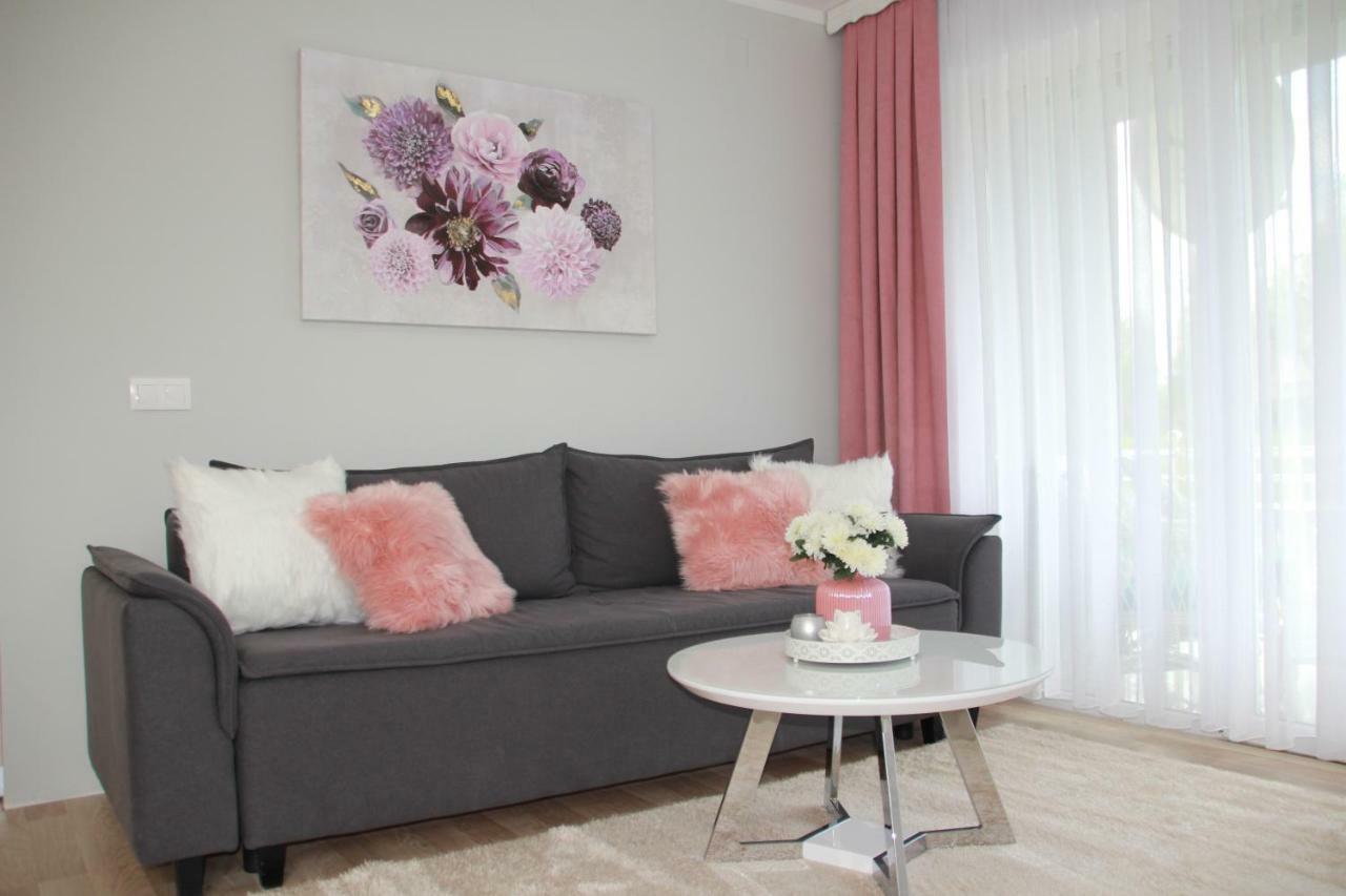 סלוניי Apartment Snjezana מראה חיצוני תמונה