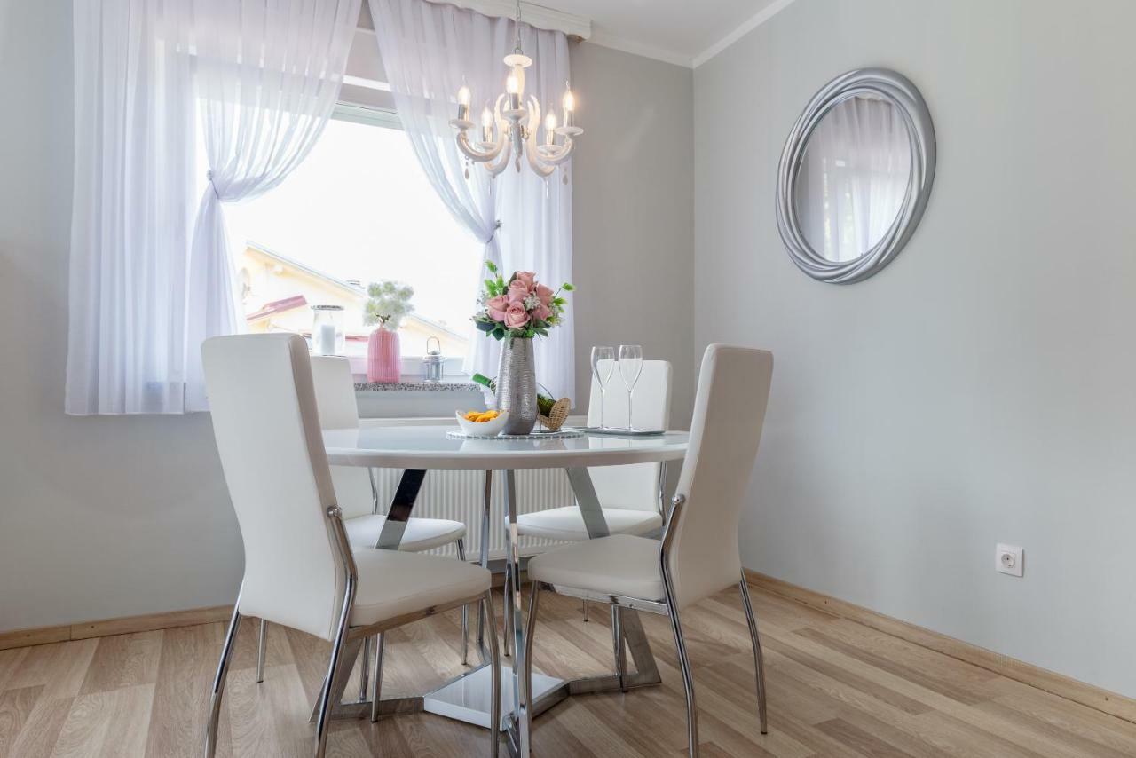 סלוניי Apartment Snjezana מראה חיצוני תמונה