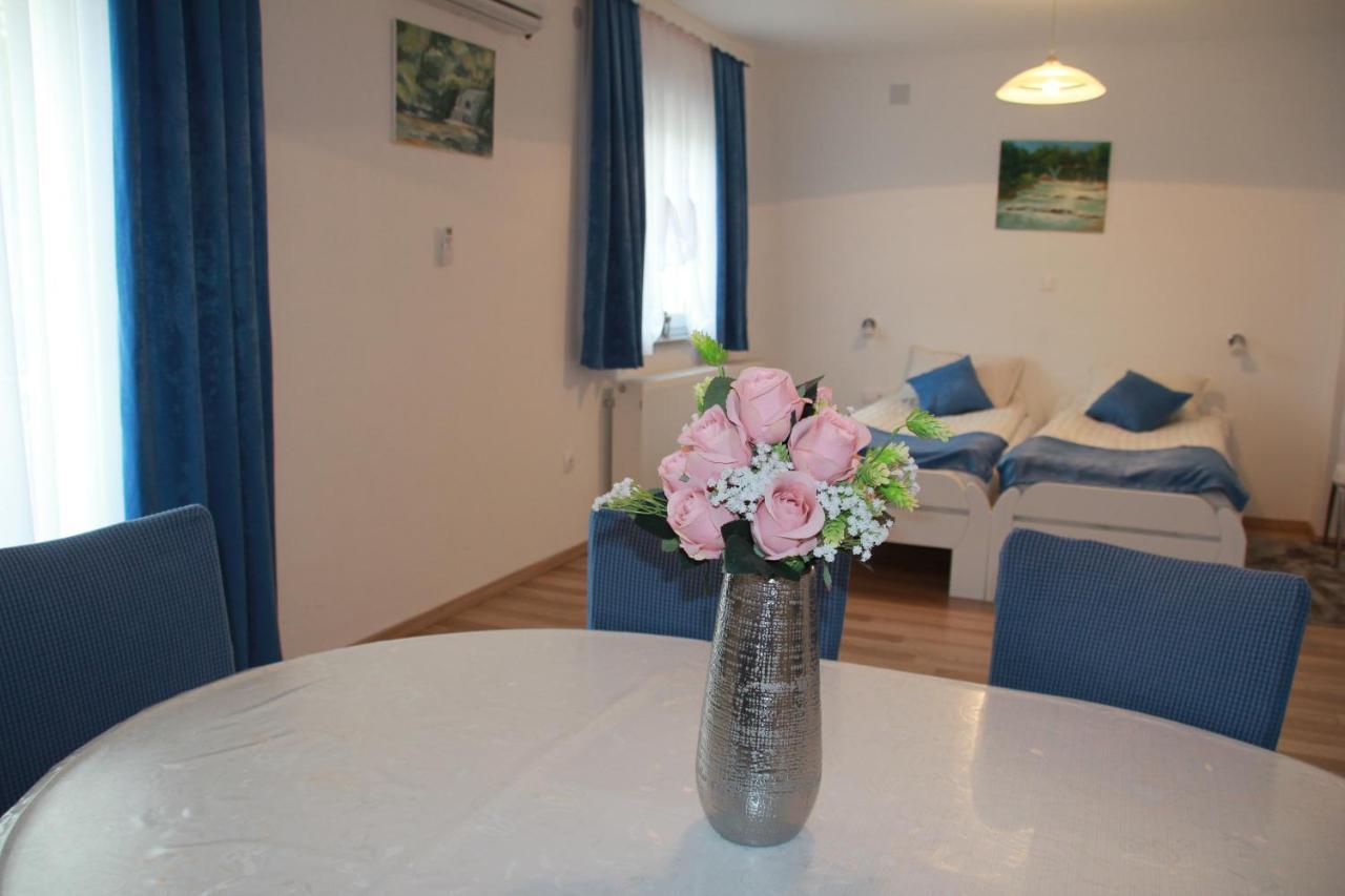 סלוניי Apartment Snjezana מראה חיצוני תמונה